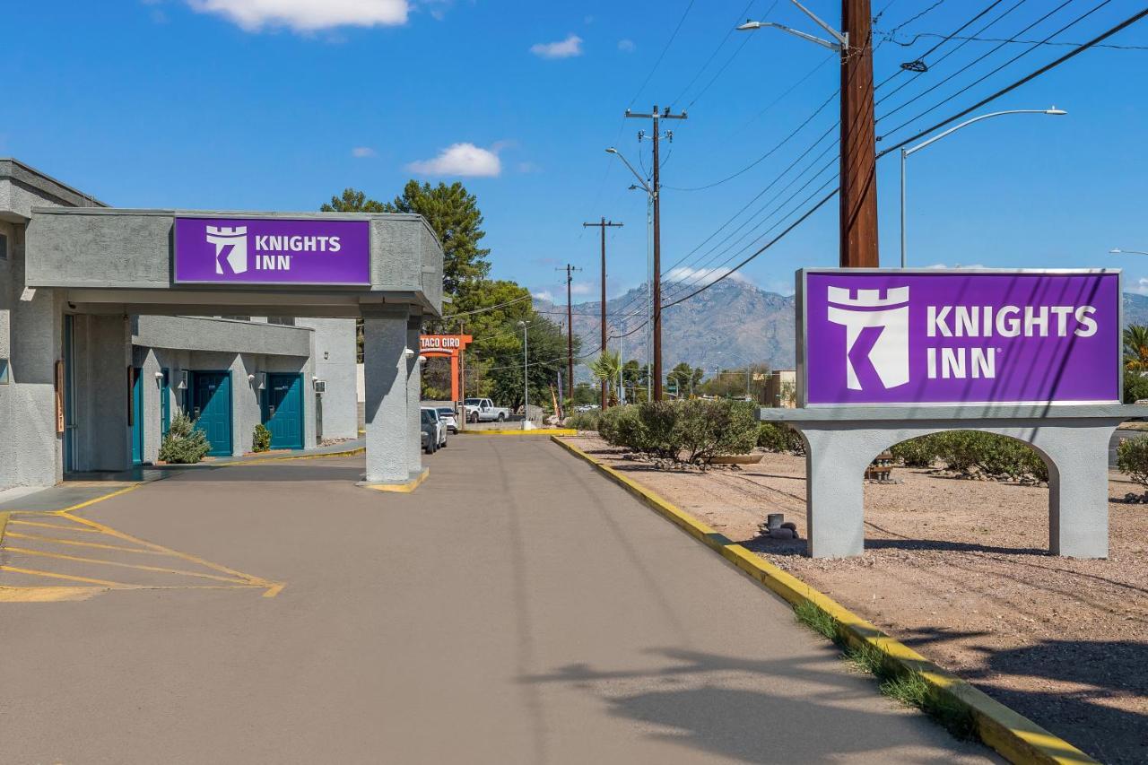 Knights Inn Tucson D.M.A.F Area Exterior photo