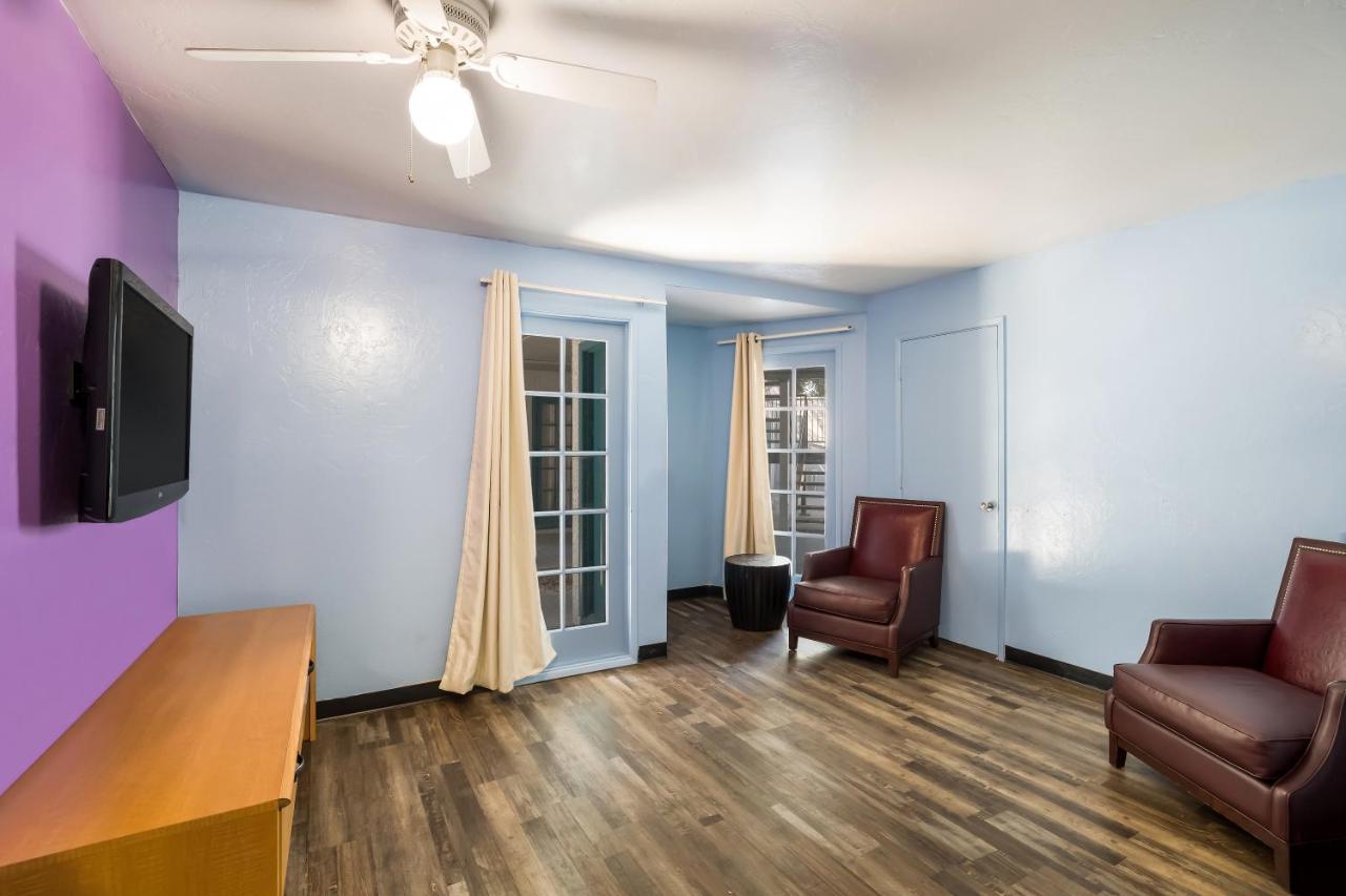 Knights Inn Tucson D.M.A.F Area Exterior photo